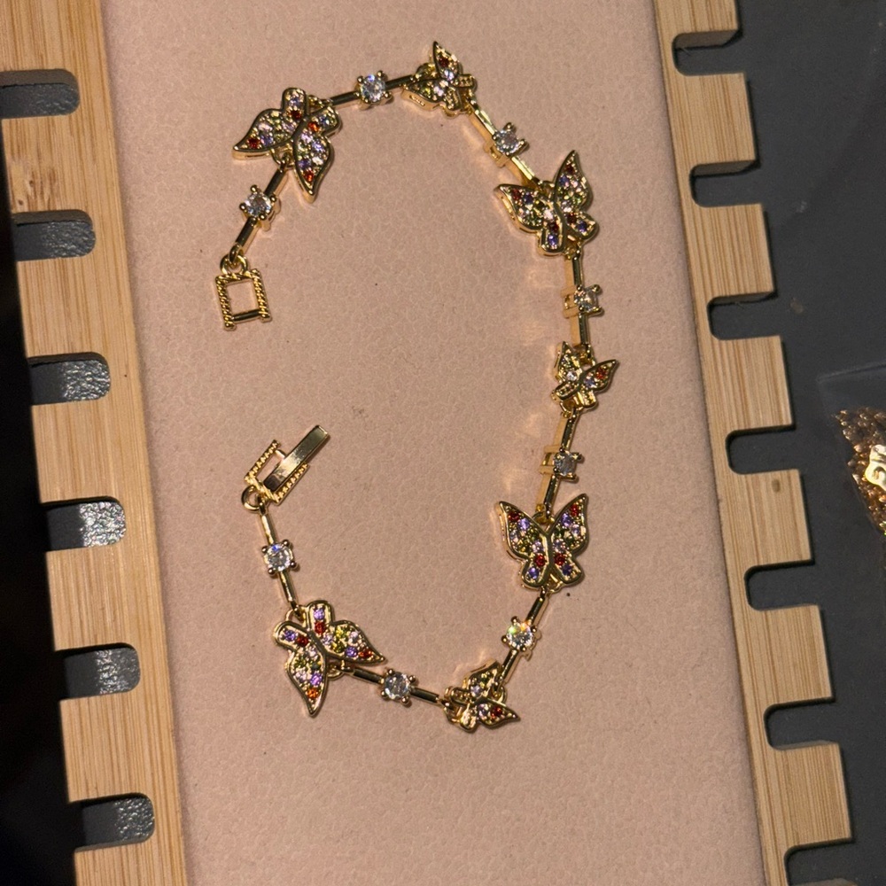 Oro laminado Elegant Gold Butterfly Bracelet